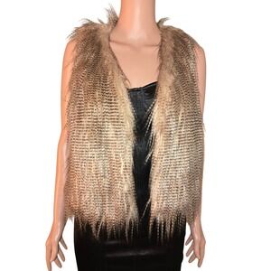 Maurice's Faux Fur Vest Women's‎ Medium Sleeveless Textured Neutral Fall Fashion